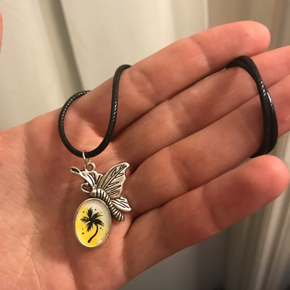 Palm tree necklace